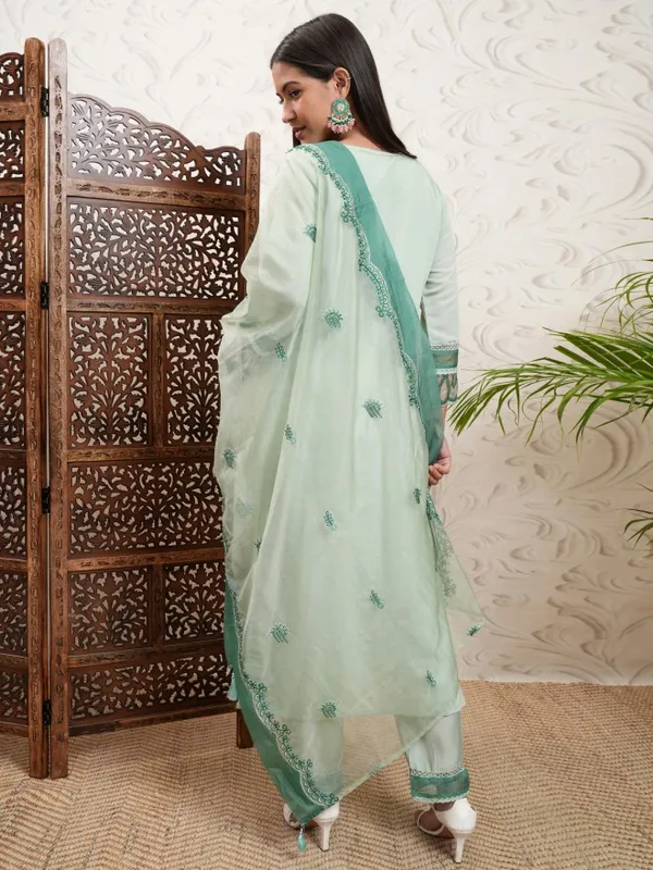 Vishudh Women Green Embroidered Kurta With Trouser And Dupatta