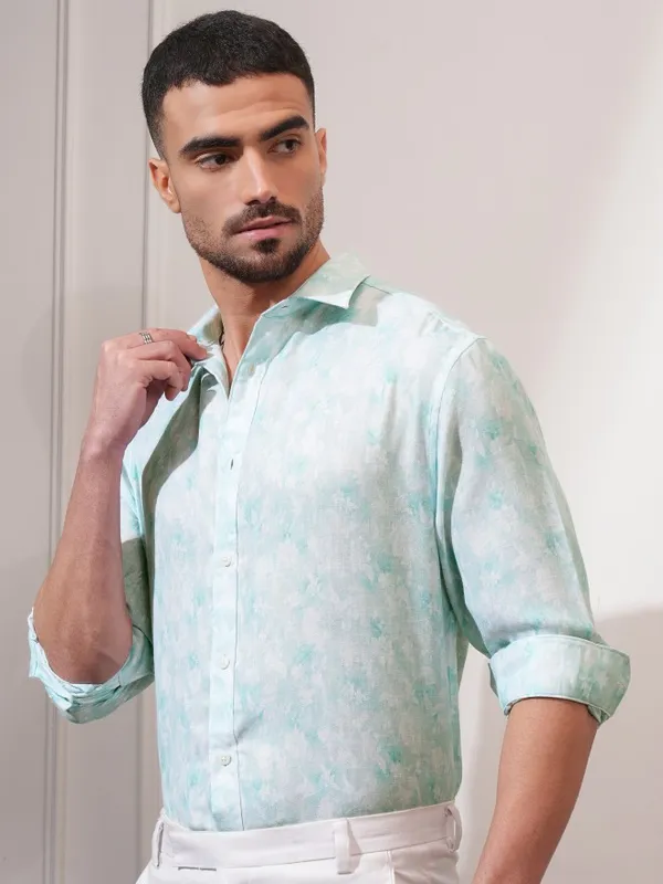 Locomotive Men Green Printed Relaxed Fit Casual Shirt