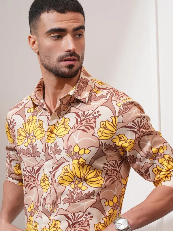 Locomotive Men Peach Printed Slim Fit Casual Shirt