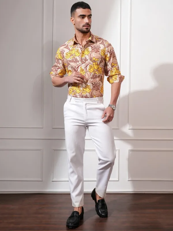 Locomotive Men Peach Printed Slim Fit Casual Shirt