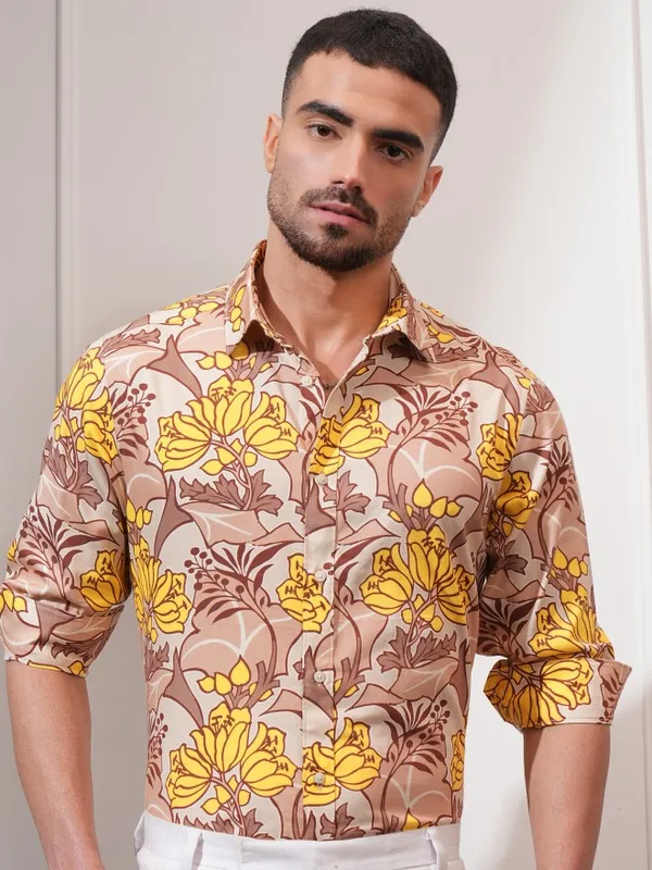Locomotive Men Peach Printed Slim Fit Casual Shirt