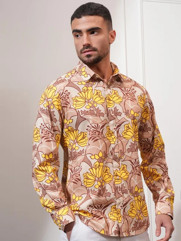 Locomotive Men Peach Printed Slim Fit Casual Shirt