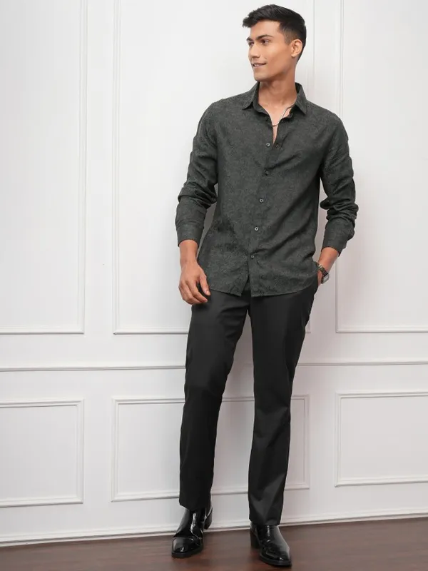 Locomotive Men Olive Printed Slim Fit Casual Shirt