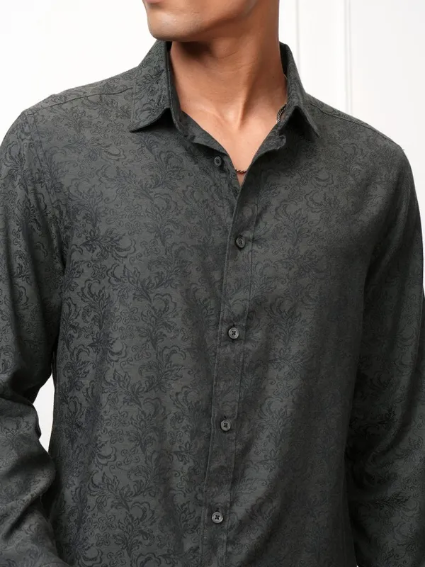 Locomotive Men Olive Printed Slim Fit Casual Shirt