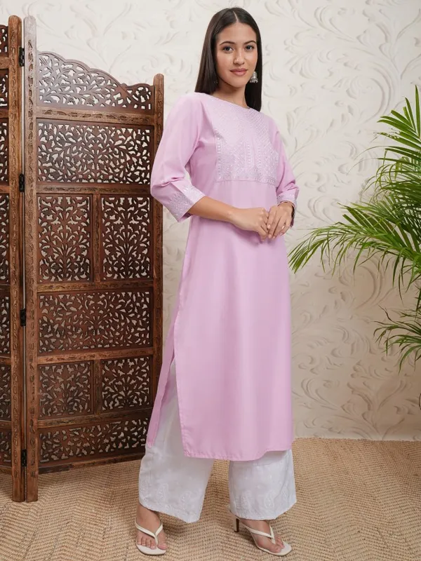 Vishudh Women Lavender Embroidered Straight Kurta