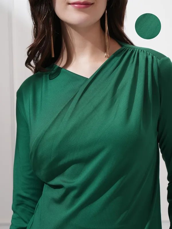 Tokyo Talkies Women Green Solid Wrap Top