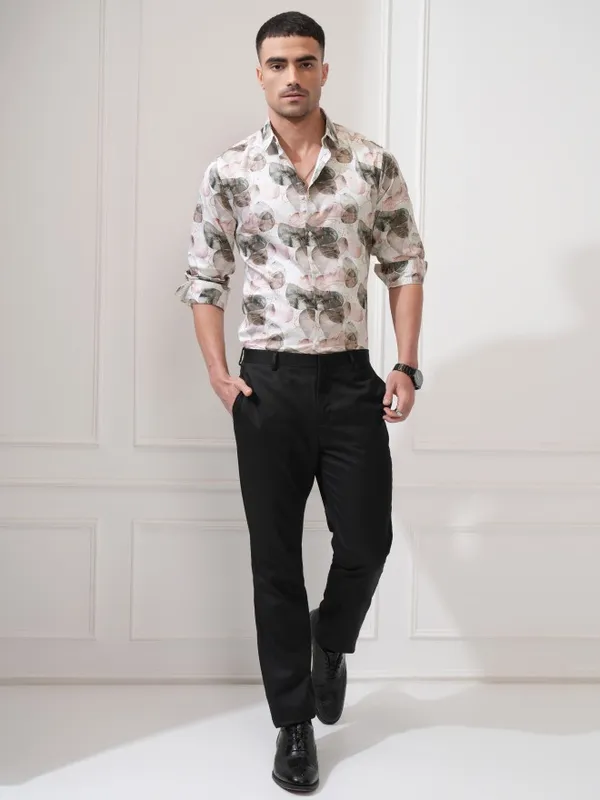 Locomotive Men Off White Printed Slim Fit Casual Shirt