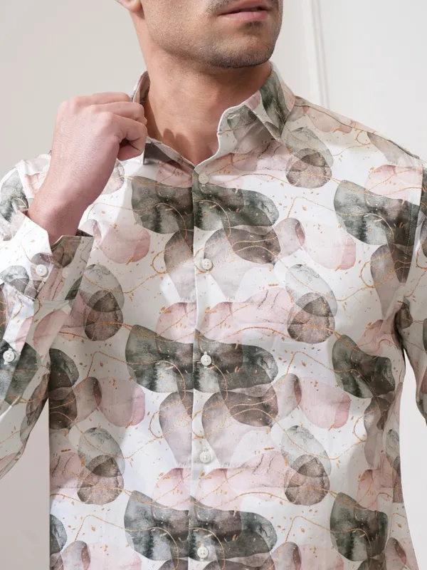 Locomotive Men Off White Printed Slim Fit Casual Shirt