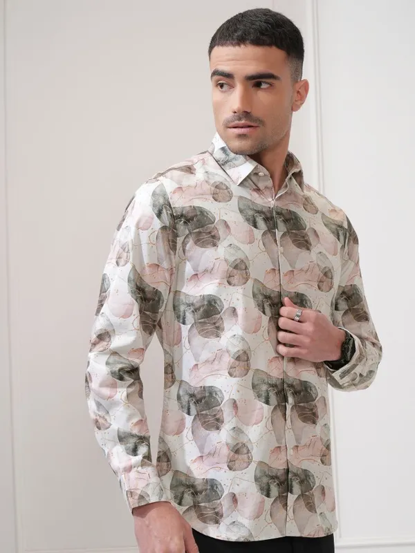 Locomotive Men Off White Printed Slim Fit Casual Shirt