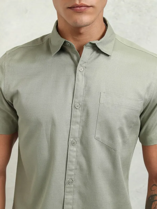 Highlander Men Olive Textured Regular Fit Casual Shirt
