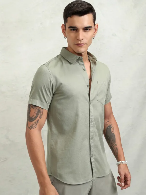Highlander Men Olive Textured Regular Fit Casual Shirt