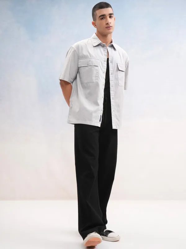 Highlander Men Grey Solid Oversized Fit Casual Shirt