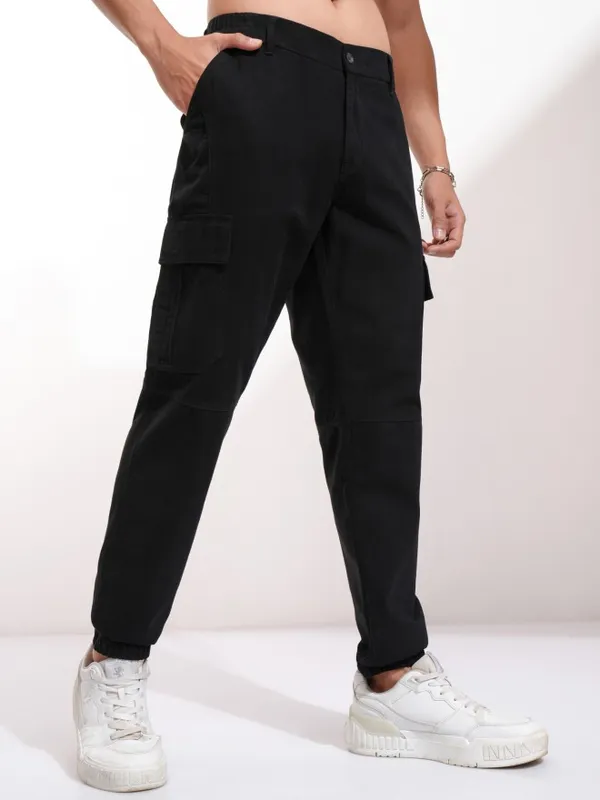 Highlander Men Black Regular Fit Solid Cargos