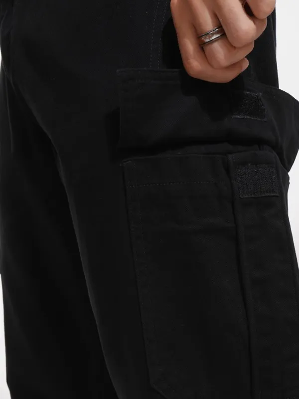 Highlander Men Black Regular Fit Solid Cargos