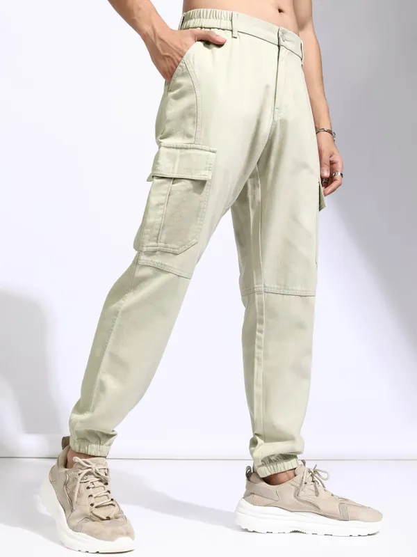 Highlander Men Beige Regular Fit Solid Joggers