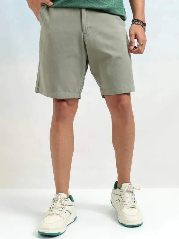 Highlander Men Green Regular Fit Shorts