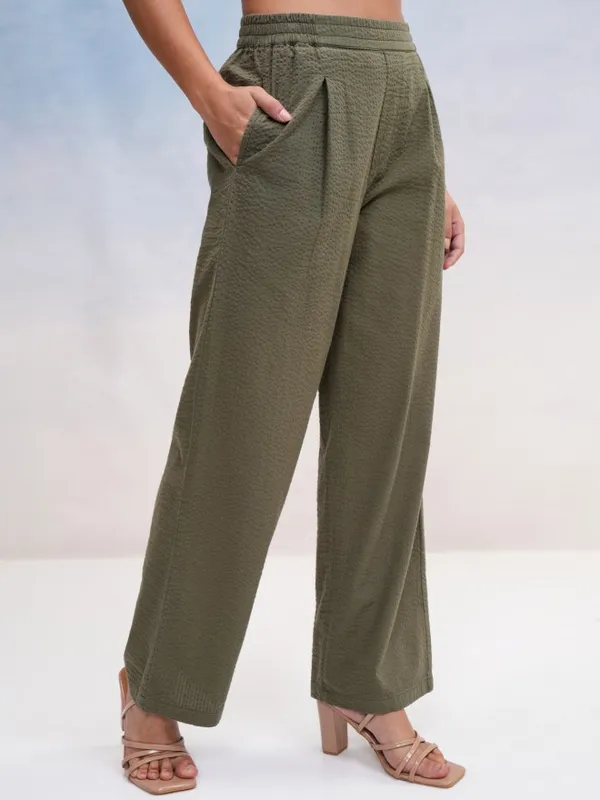 Tokyo Talkies Women Olive Self Design Regular Fit Casual Trouser