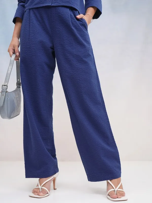 Tokyo Talkies Women Navy Blue Self Design Regular Fit Casual Trouser