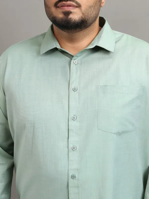 Xtra Ordinary By Highlander Men Green Solid Regular Fit Casual Shirt