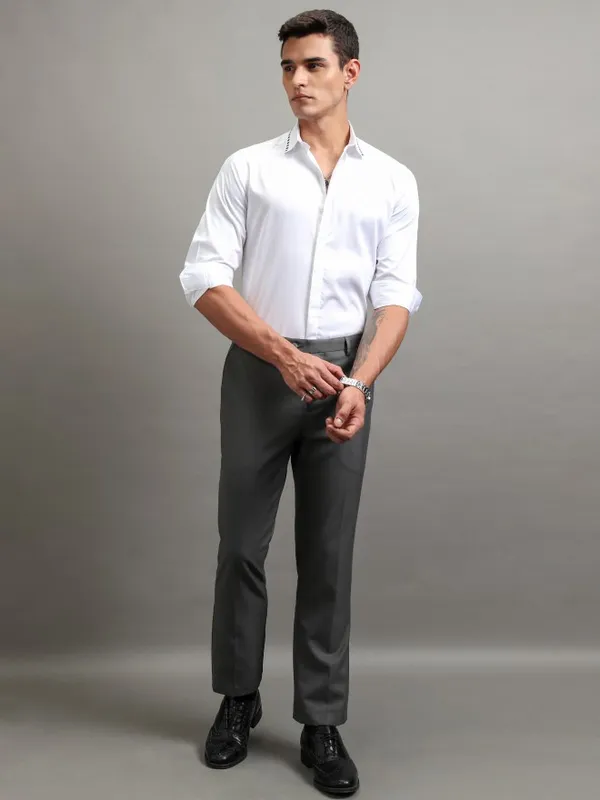 Men Slim Fit Casual Shirt