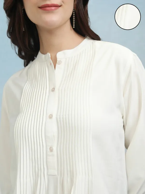 Tokyo Talkies Women Off White Solid A-Line Top
