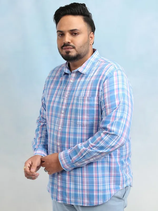 Xtra Ordinary By Highlander Men Blue Checked Regular Fit Casual Shirt