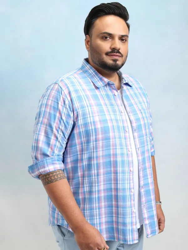Xtra Ordinary By Highlander Men Blue Checked Regular Fit Casual Shirt
