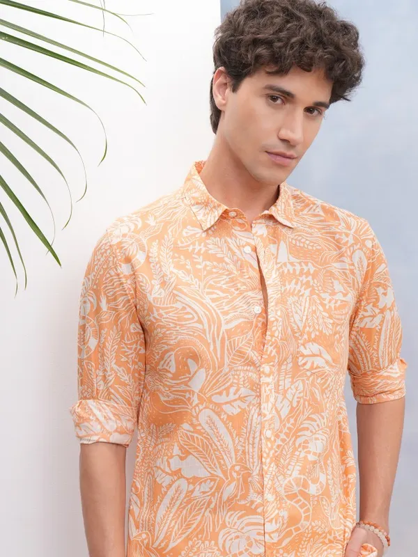 Highlander Men Orange Printed Regular Fit Casual Shirt