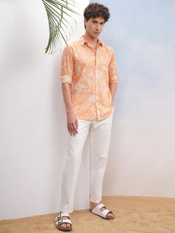 Highlander Men Orange Printed Regular Fit Casual Shirt