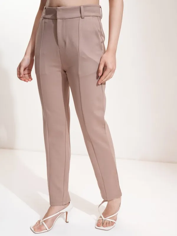 Tokyo Talkies Women Taupe Solid Tapered Fit Casual Trouser