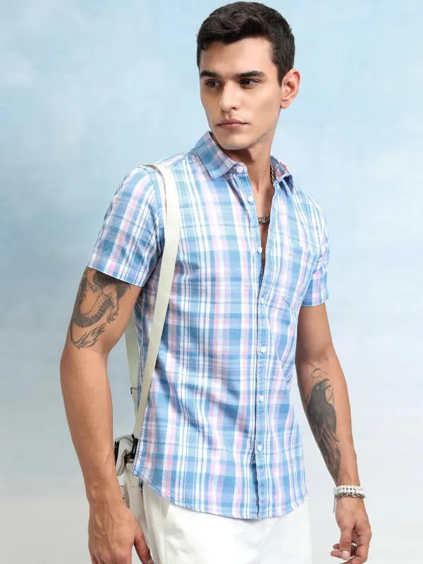 Highlander Men Blue Checked Regular Fit Casual Shirt