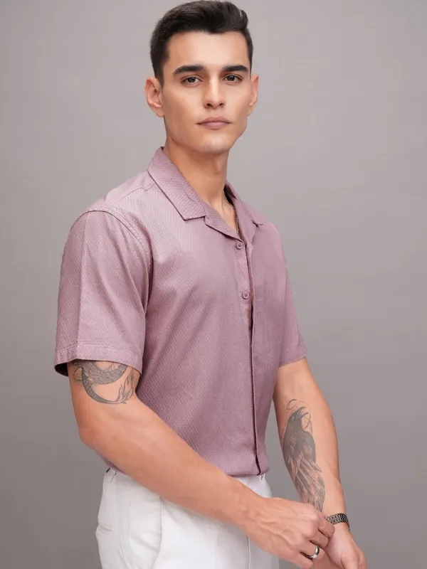 Highlander Men Pink Textured Relaxed Fit Casual Shirt