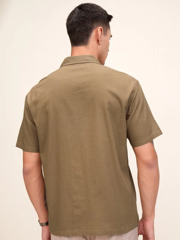 Highlander Men Khaki Textured Relaxed Fit Casual Shirt