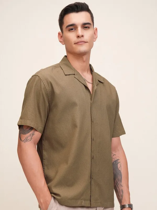 Highlander Men Khaki Textured Relaxed Fit Casual Shirt