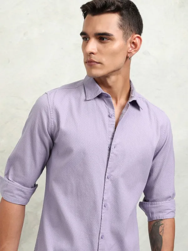 Highlander Men Lavender Textured Regular Fit Casual Shirt