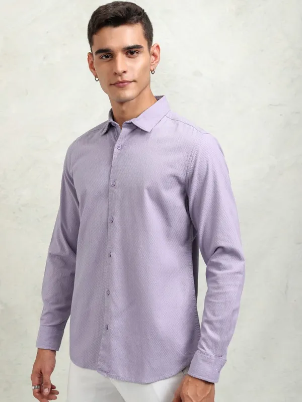 Highlander Men Lavender Textured Regular Fit Casual Shirt