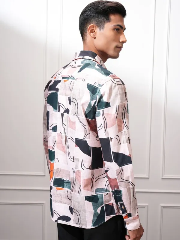 Locomotive Men Peach Printed Slim Fit Casual Shirt