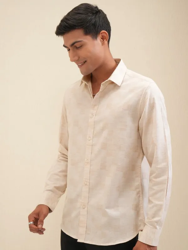 Locomotive Men Beige Checked Slim Fit Casual Shirt