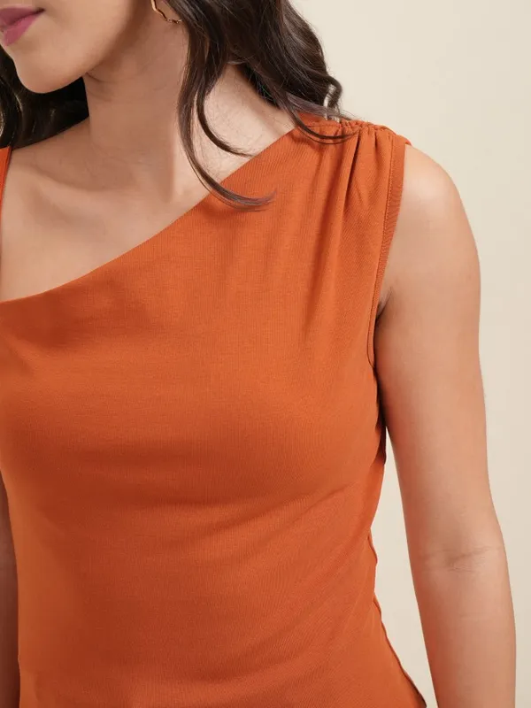 Tokyo Talkies Women Rust Solid Fitted Top