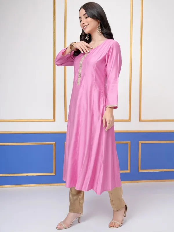 Solid Anarkali Kurta