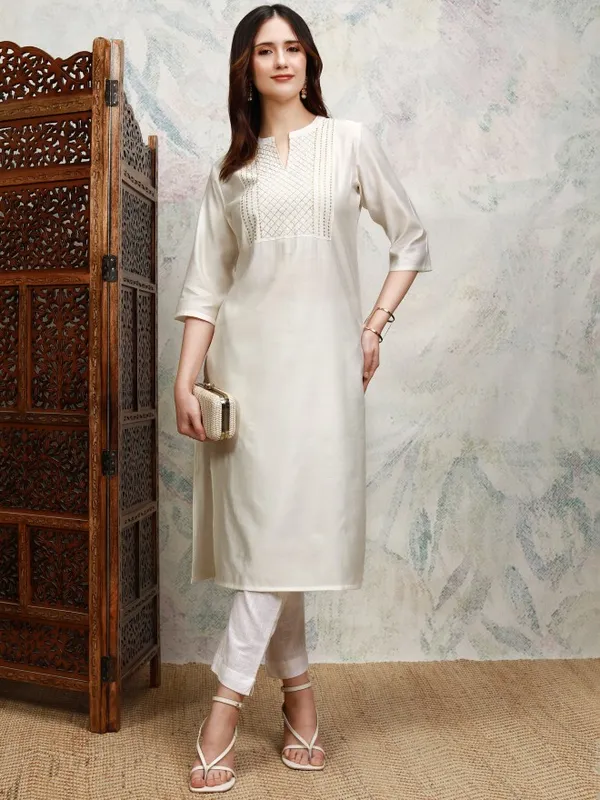 Embroidered Straight Kurta