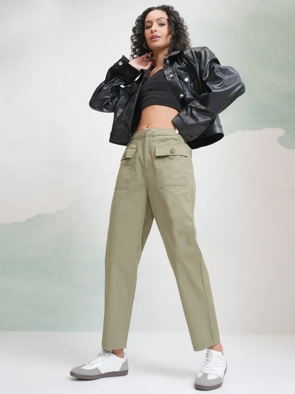 Tokyo Talkies Women Olive Solid Regular Fit Casual Trouser