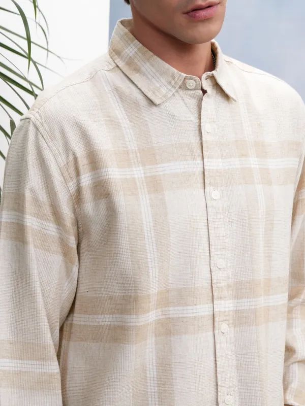 Highlander Men Beige Checked Oversized Fit Casual Shirt