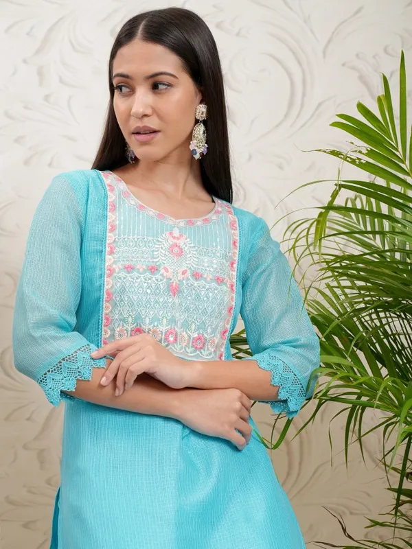 Vishudh Women Blue Embroidered Kurta With Trousers