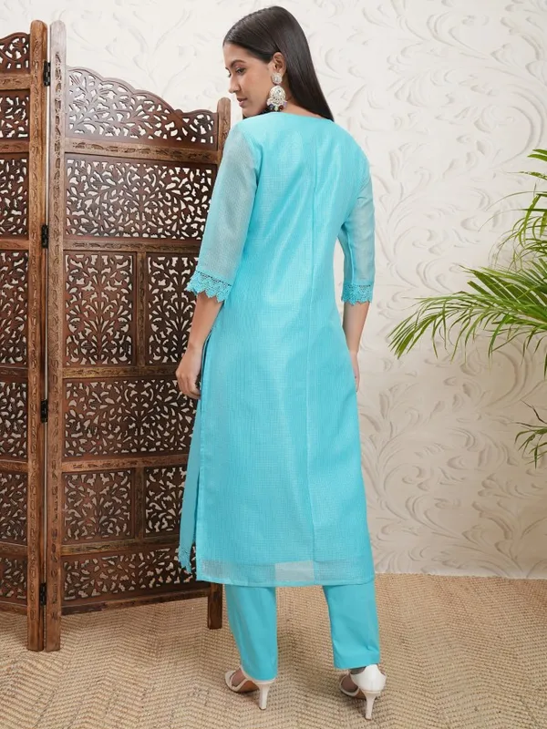 Vishudh Women Blue Embroidered Kurta With Trousers