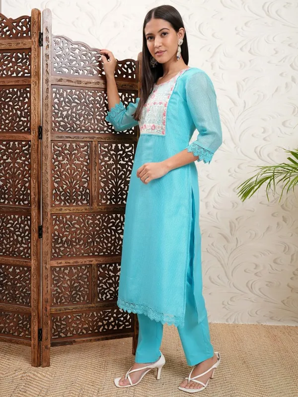 Vishudh Women Blue Embroidered Kurta With Trousers