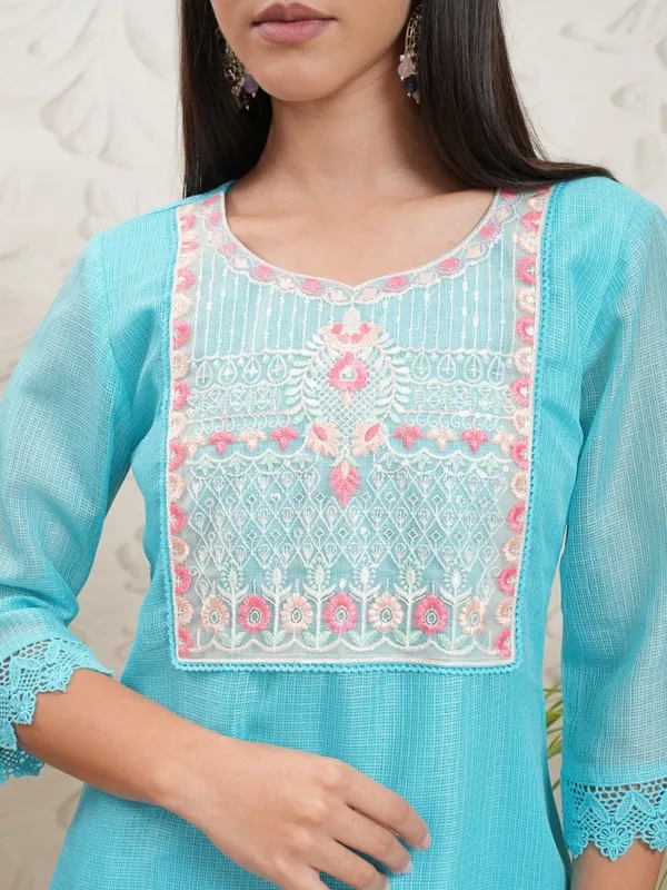 Vishudh Women Blue Embroidered Kurta With Trousers