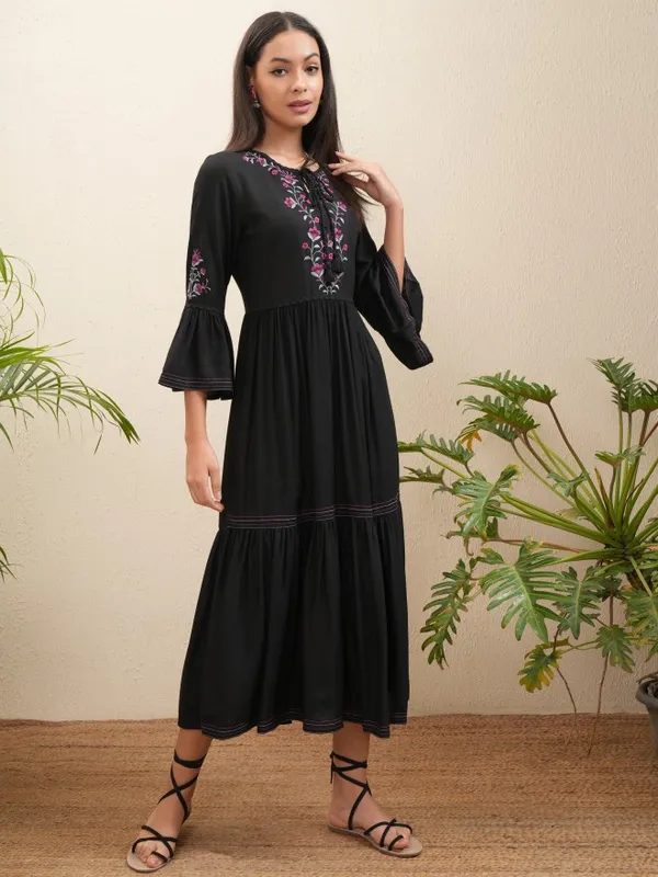 Vishudh Women Black Embroidered Fit and Flare Dress