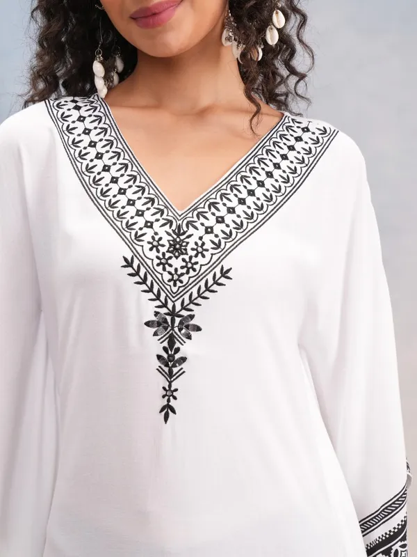 Embroidered Kaftan Top