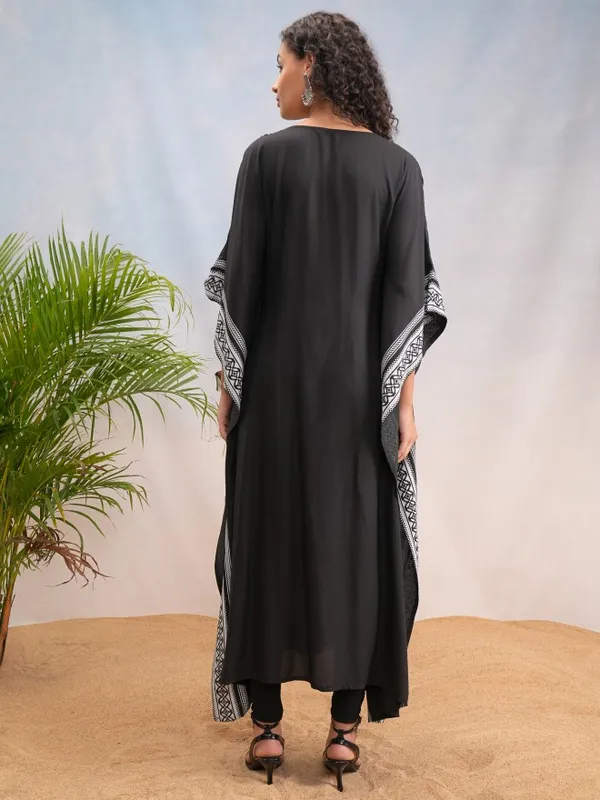 Embroidered Kaftan Top